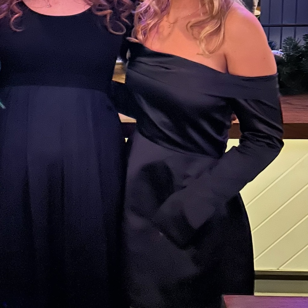 Elegant Black Long Sleeve Dress